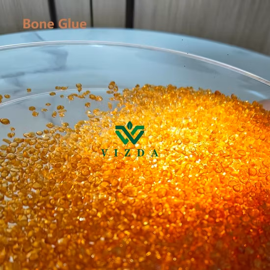 Промышленные желатиновые гранулы для использования в качестве клея.